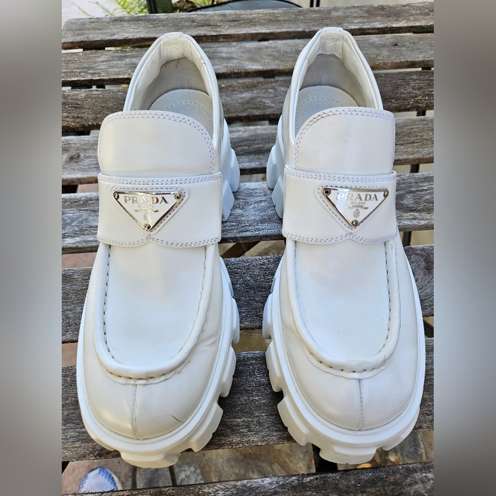 Authentic Prada Monolith White Leather Chunky Platform Loafers size 8/38